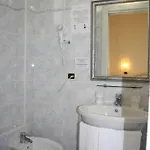 Gaston 4* Rimini