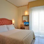 Hotel Gaston 4*