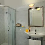 Gaston Hotel