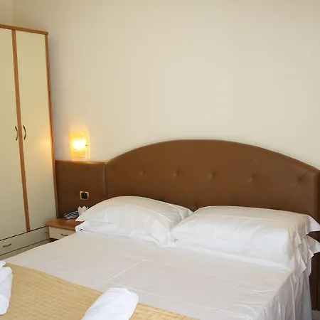 Hotel Gaston 4*