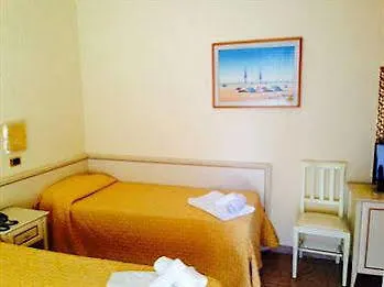 Gaston 4* Rimini