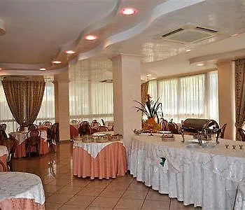 Hotell Gaston 4*