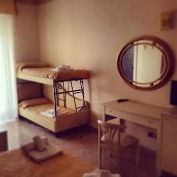 Gaston 4* Rimini